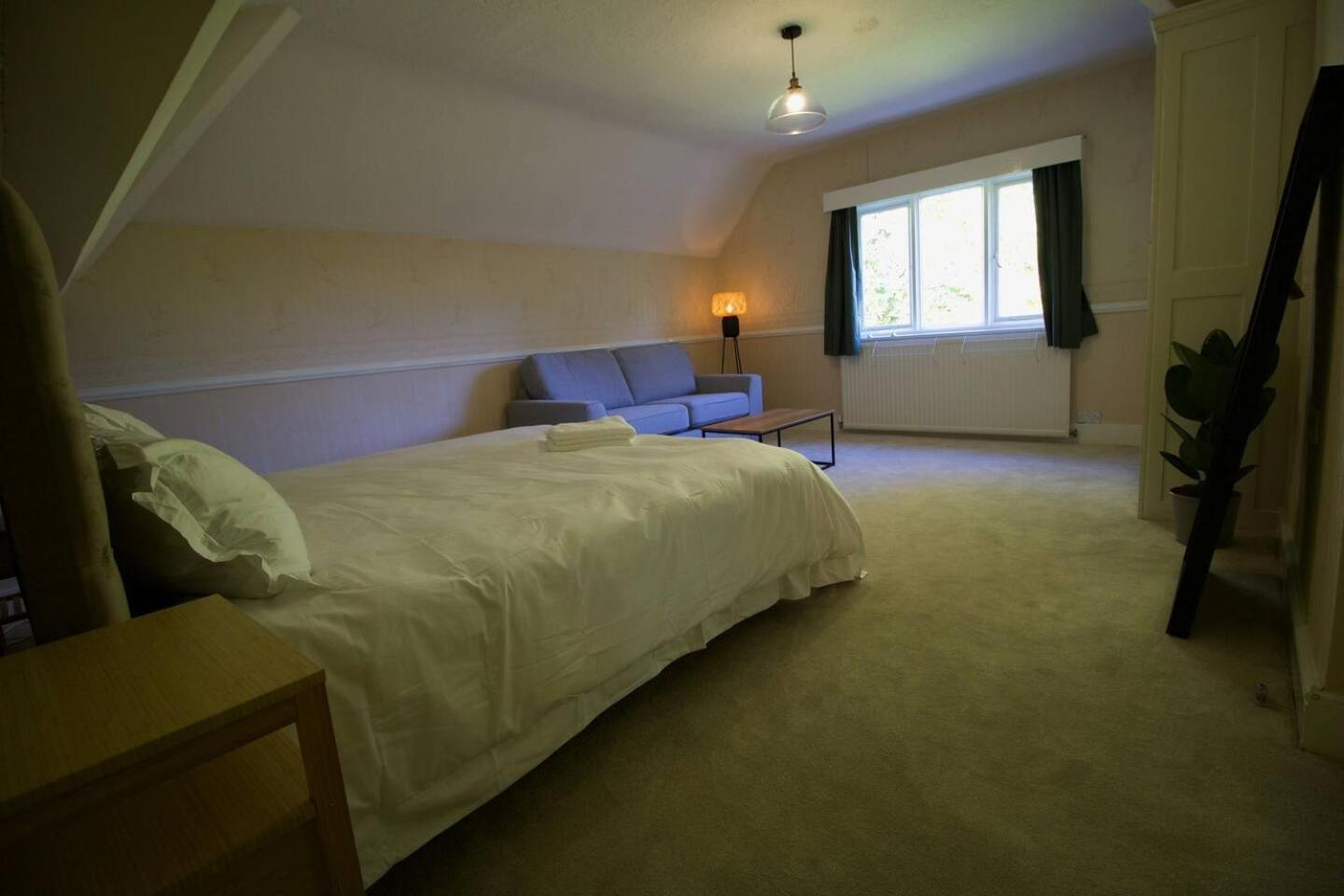 Mossley Hill Retreat 호텔 리버풀 객실 사진