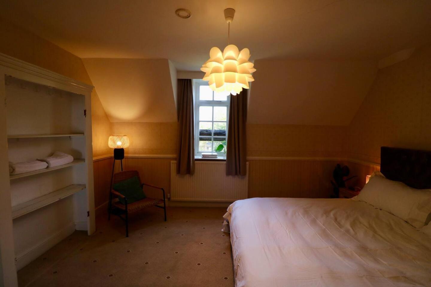Mossley Hill Retreat 호텔 리버풀 객실 사진